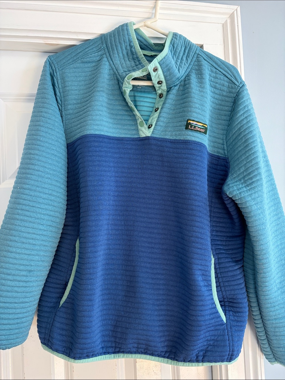 L.L. Bean Two-Tone Blue Quilted Fleece Pullover with Mint Trim